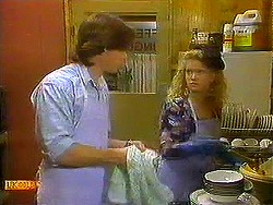 Mike Young, Sharon Davies in Neighbours Episode 