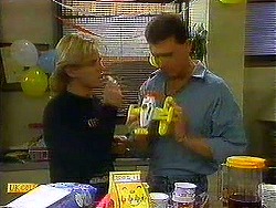 Scott Robinson, Des Clarke in Neighbours Episode 