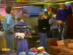 Des Clarke, Jamie Clarke, Madge Bishop, Scott Robinson, Pete Baxter, Mike Young, Bronwyn Davies in Neighbours Episode 