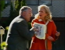 Harold Bishop, Madge Bishop in Neighbours Episode 2961