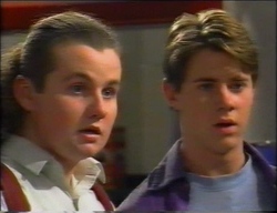 Toadie Rebecchi, Lance Wilkinson in Neighbours Episode 