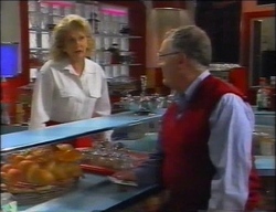 Madge Bishop, Harold Bishop in Neighbours Episode 2966