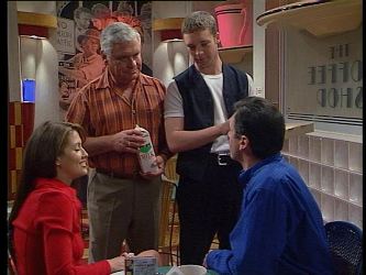 Sarah Beaumont, Lou Carpenter, Ben Atkins, Karl Kennedy in Neighbours Episode 2995