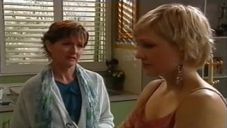 Susan Kennedy, Sindi Watts in Neighbours Episode 