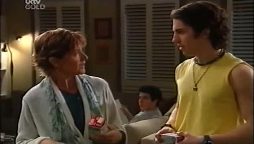 Susan Kennedy, Stingray Timmins, Dylan Timmins in Neighbours Episode 