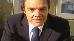 Paul Robinson in Neighbours Episode 