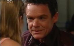 Izzy Hoyland, Paul Robinson in Neighbours Episode 