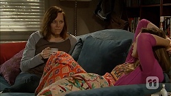 Erin Rogers, Sonya Rebecchi in Neighbours Episode 