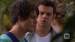 Chris Pappas, Nate Kinski in Neighbours Episode 