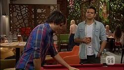 Chris Pappas, Nate Kinski in Neighbours Episode 