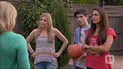 Lauren Turner, Amber Turner, Bailey Turner, Paige Smith in Neighbours Episode 7041