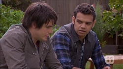 Chris Pappas, Nate Kinski in Neighbours Episode 7041