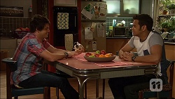 Chris Pappas, Nate Kinski in Neighbours Episode 