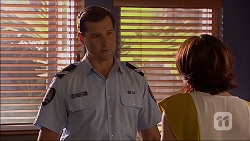 Matt Turner, Naomi Canning in Neighbours Episode 7052