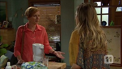 Lorraine Newman, Sonya Rebecchi in Neighbours Episode 