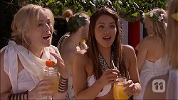 Lauren Turner, Paige Smith in Neighbours Episode 7055