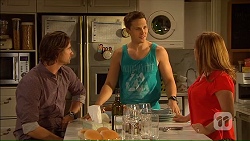 Brad Willis, Josh Willis, Terese Willis in Neighbours Episode 7064