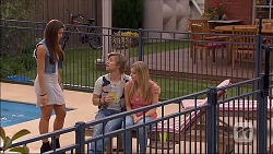 Paige Novak, Daniel Robinson, Amber Turner in Neighbours Episode 