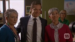 Janice Stedler, Paul Robinson, Hilary Robinson in Neighbours Episode 