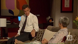 Paul Robinson, Hilary Robinson in Neighbours Episode 7069