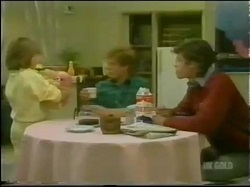 Vicki Gibbons, Clive Gibbons, Mike Young in Neighbours Episode 0298