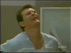 Des Clarke in Neighbours Episode 