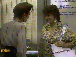 Gail Robinson, Gloria Lewis in Neighbours Episode 0868