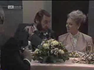 Michael Daniels, Helen Daniels in Neighbours Episode 