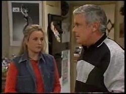 Lauren Carpenter, Lou Carpenter in Neighbours Episode 1966