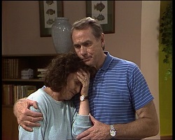 Pam Willis, Doug Willis in Neighbours Episode 