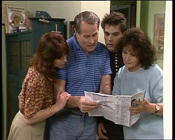 Bunny Lawson, Doug Willis, Mark Gottlieb, Pam Willis in Neighbours Episode 