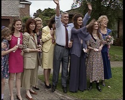 Hannah Martin, Julie Robinson, Bunny Lawson, Helen Daniels, Pam Willis, Lou Carpenter, Gaby Willis, Cody Willis, Cheryl Star in Neighbours Episode 