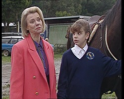 Helen Daniels, Hannah Martin in Neighbours Episode 