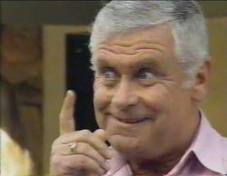 Lou Carpenter in Neighbours Episode 