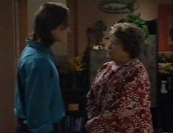 Darren Stark, Marlene Kratz in Neighbours Episode 
