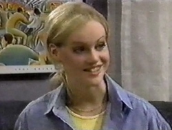 Lisa Elliot in Neighbours Episode 2799