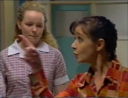 Jacinta Myers, Susan Kennedy in Neighbours Episode 2968