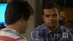 Chris Pappas, Nate Kinski in Neighbours Episode 