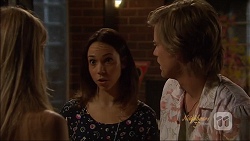 Amber Turner, Imogen Willis, Daniel Robinson in Neighbours Episode 