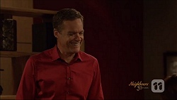 Paul Robinson in Neighbours Episode 