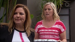 Terese Willis, Lauren Turner in Neighbours Episode 