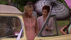 Lauren Turner, Susan Kennedy in Neighbours Episode 