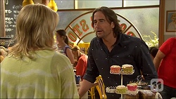 Lauren Turner, Brad Willis in Neighbours Episode 