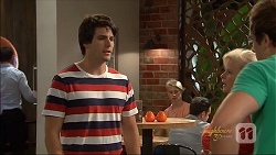 Chris Pappas, Sheila Canning, Kyle Canning in Neighbours Episode 7090