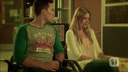 Josh Willis, Amber Turner in Neighbours Episode 