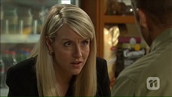 Federal Agent Greta Jackson in Neighbours Episode 7105