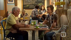 Lou Carpenter, Daniel Robinson, Amber Turner in Neighbours Episode 7107