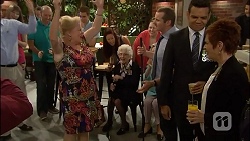 Sheila Canning, Toadie Rebecchi, Nate Kinski, Susan Kennedy in Neighbours Episode 