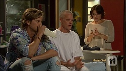 Daniel Robinson, Paul Robinson, Naomi Canning in Neighbours Episode 7112