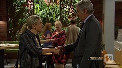 Georgia Brooks, Sheila Canning, Trevor McCann in Neighbours Episode 7116